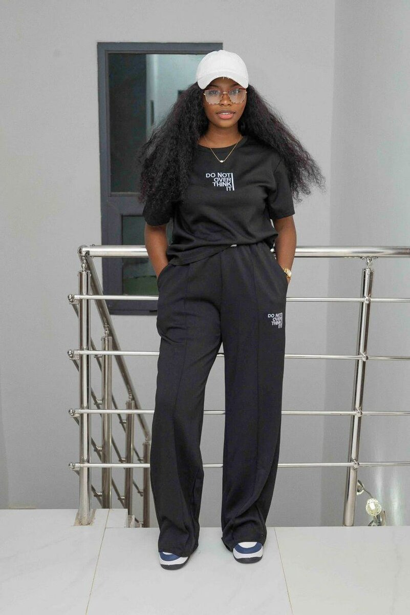 Tenue décontractée femme élégante