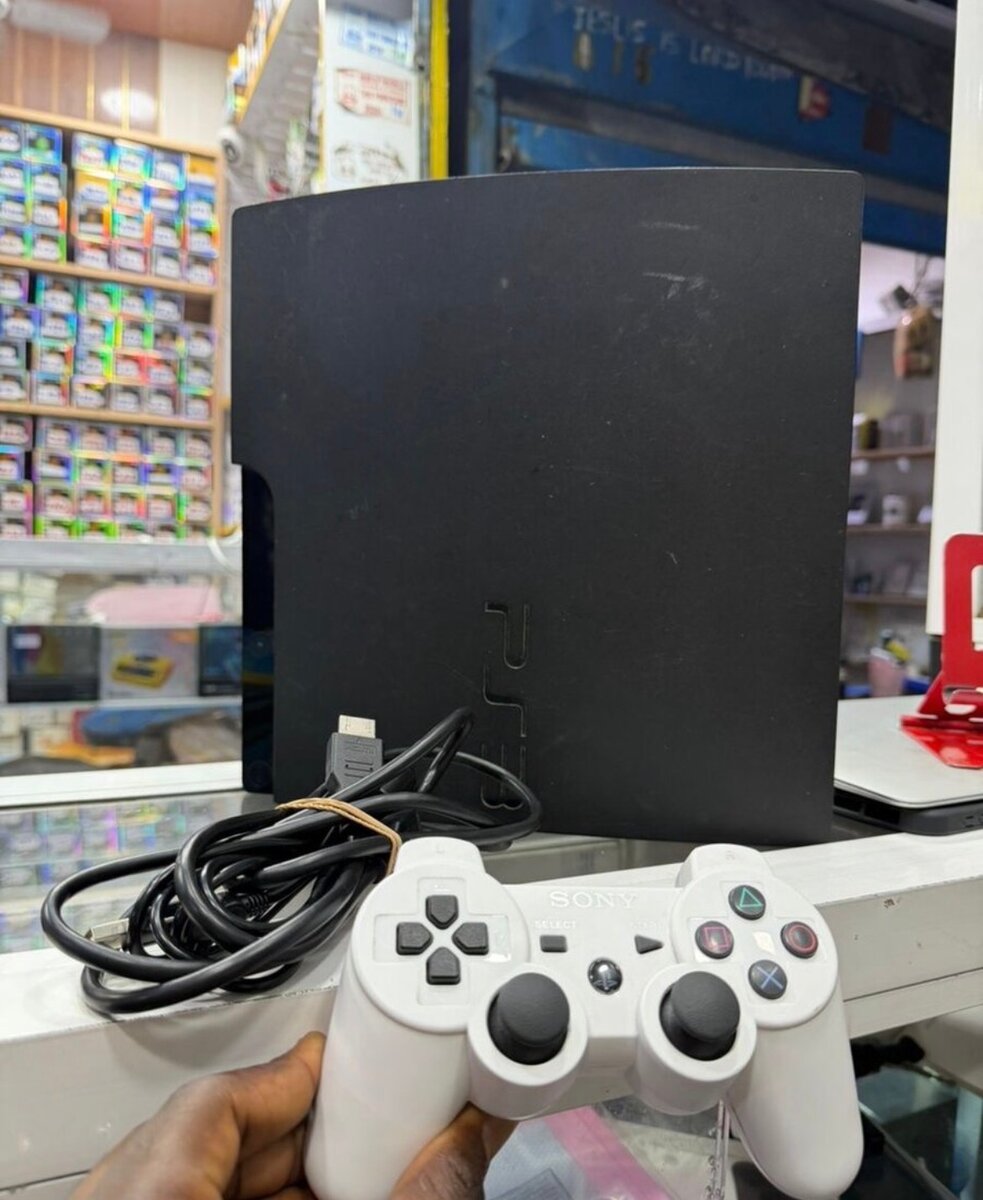 Console Sony PS3 avec Manette