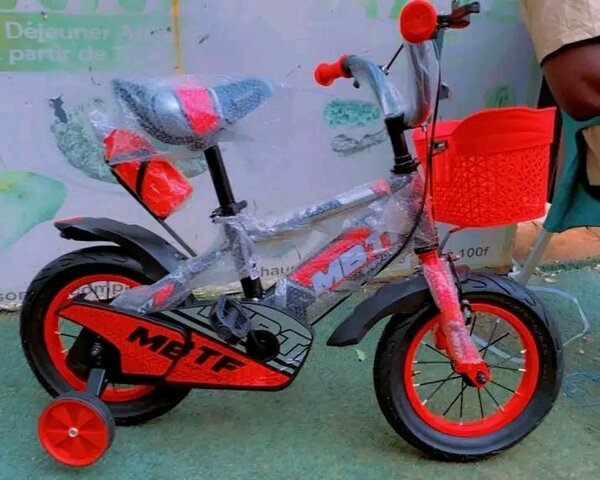 Vélo Enfant avec Roulettes