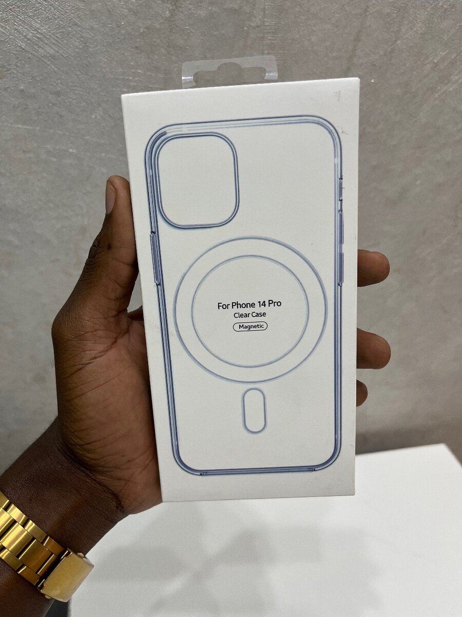 Clear MagSafe iPhone pouch