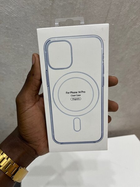 Clear MagSafe iPhone pouch