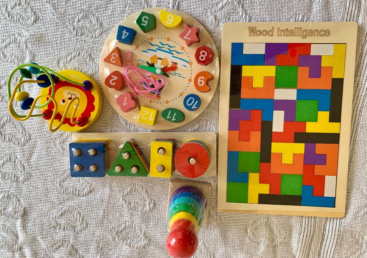 Montessori toys