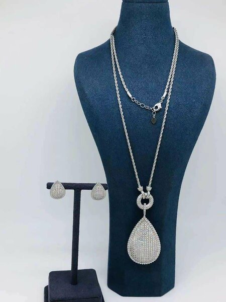 Sautoir plaqué or et boucles assorties