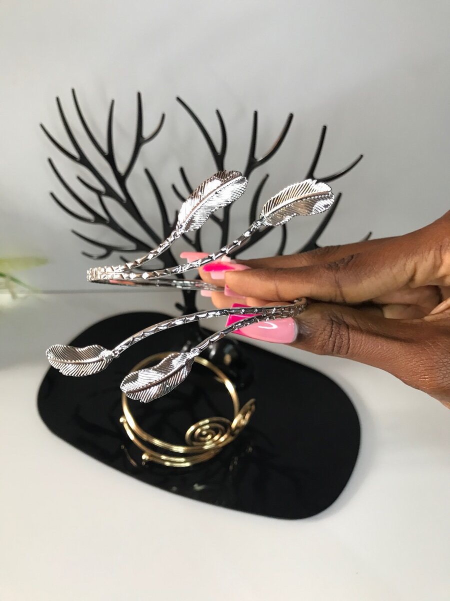 Luxury silver armcuff