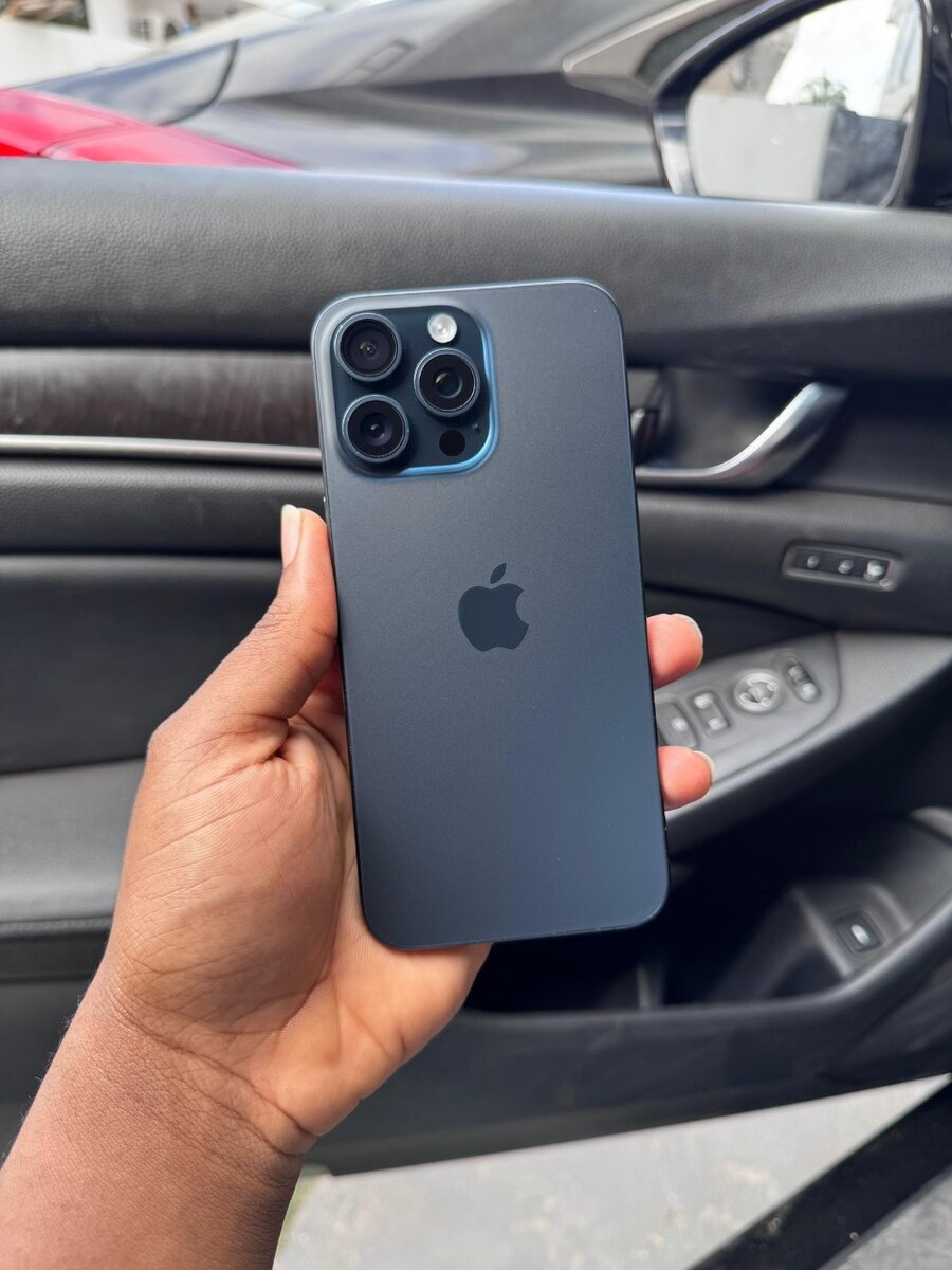 15 pro max 256gig eSIM unlock