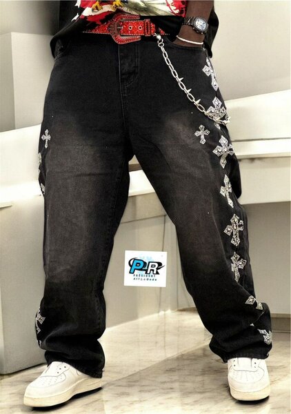 Jeans stylés avec motifs croix