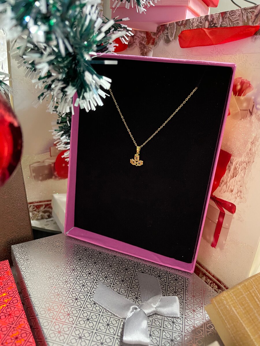 Collier élégant pendentif