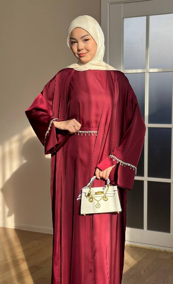 Шикарная абайка с платьем 🤍 красная