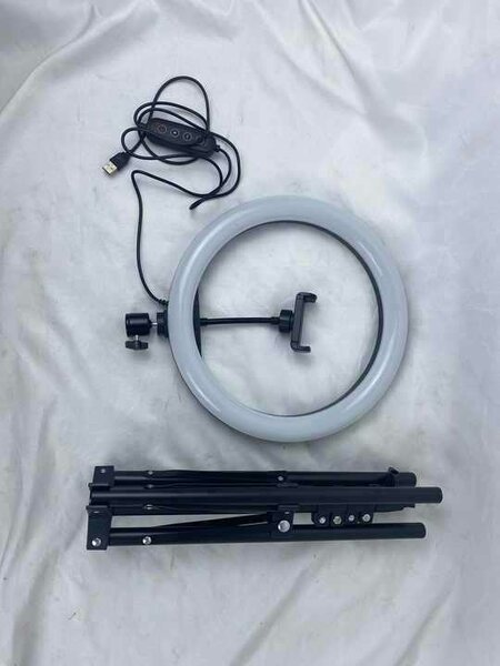 Quality Ringlight with tripod | All inches