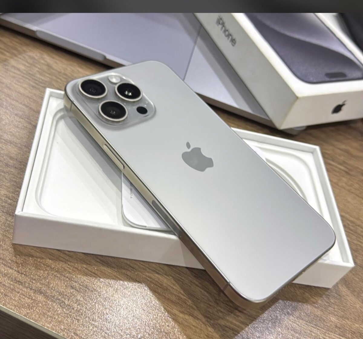 iPhone 15 pro max 256gig