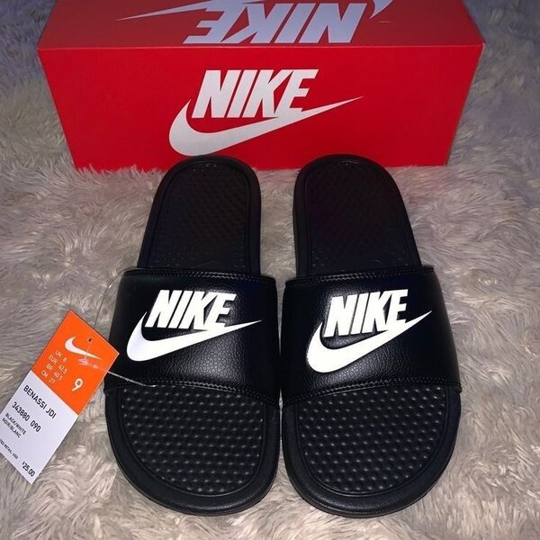 Sandales Nike Benassi JDI noir