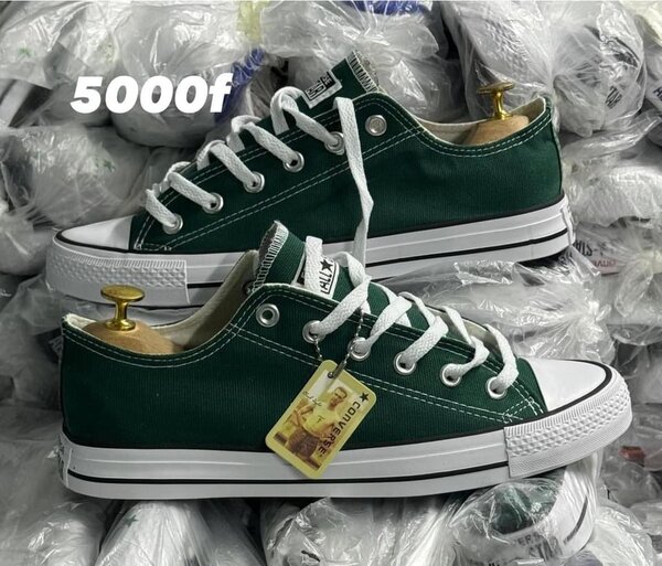 Converse homme et femme