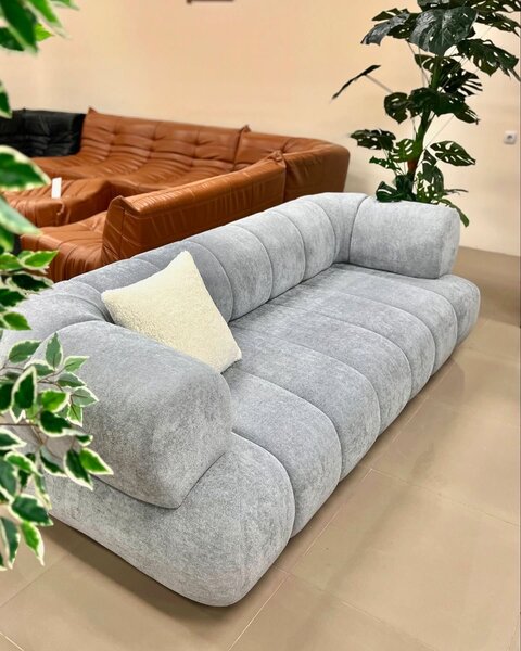 Canapé en velours gris