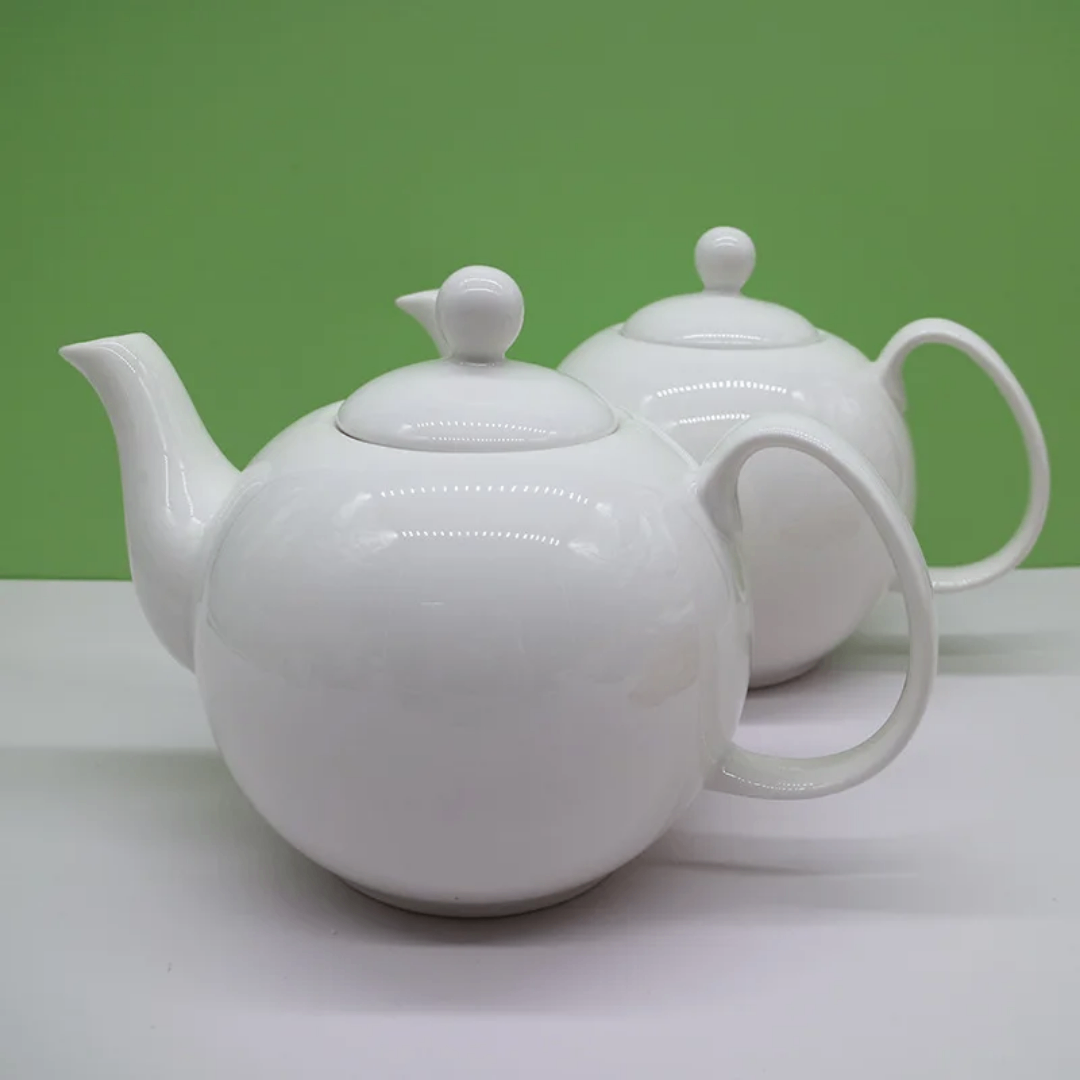 Théière en porcelaine
