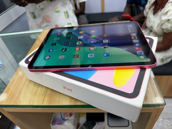 iPad rose Wi-Fi 64Go