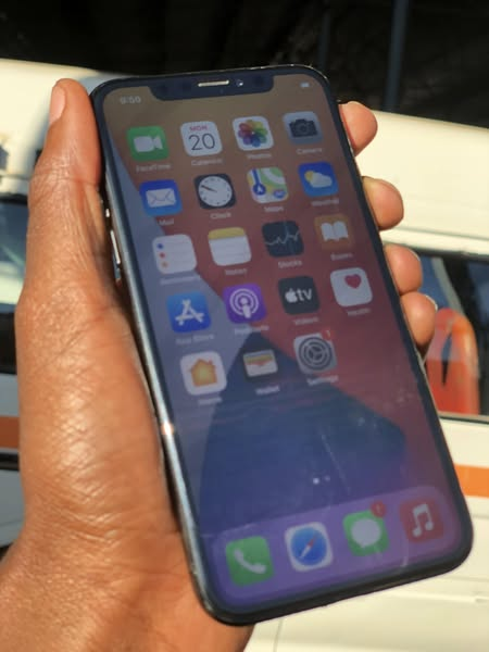 Pre Owned IPhone X 