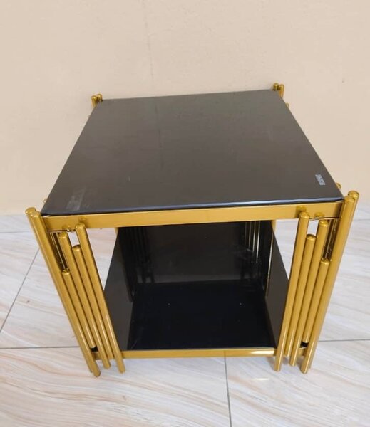 Table basse moderne dorée