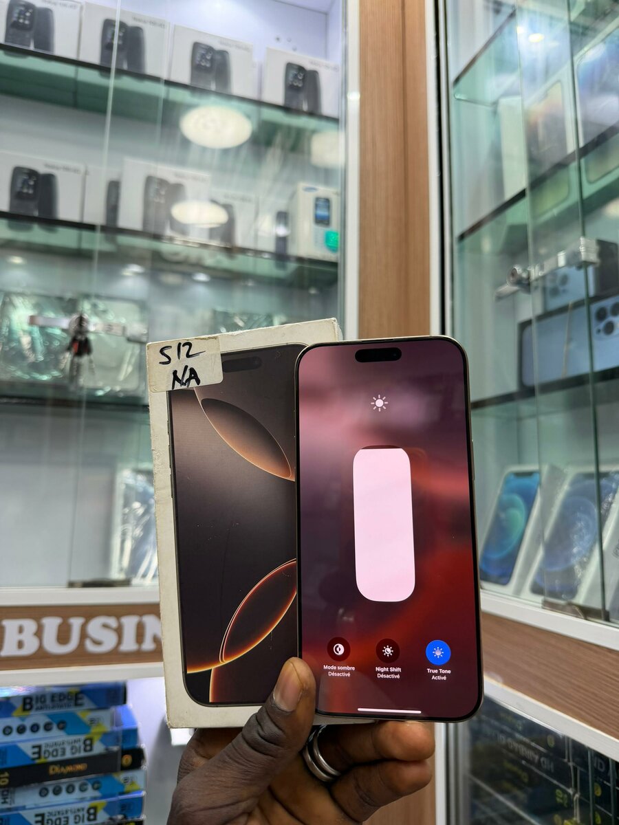 16pro max 512Go est disponible