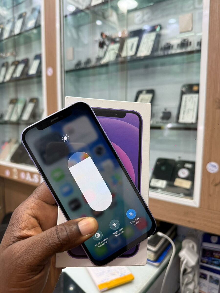 12 simple 128Go tout passe