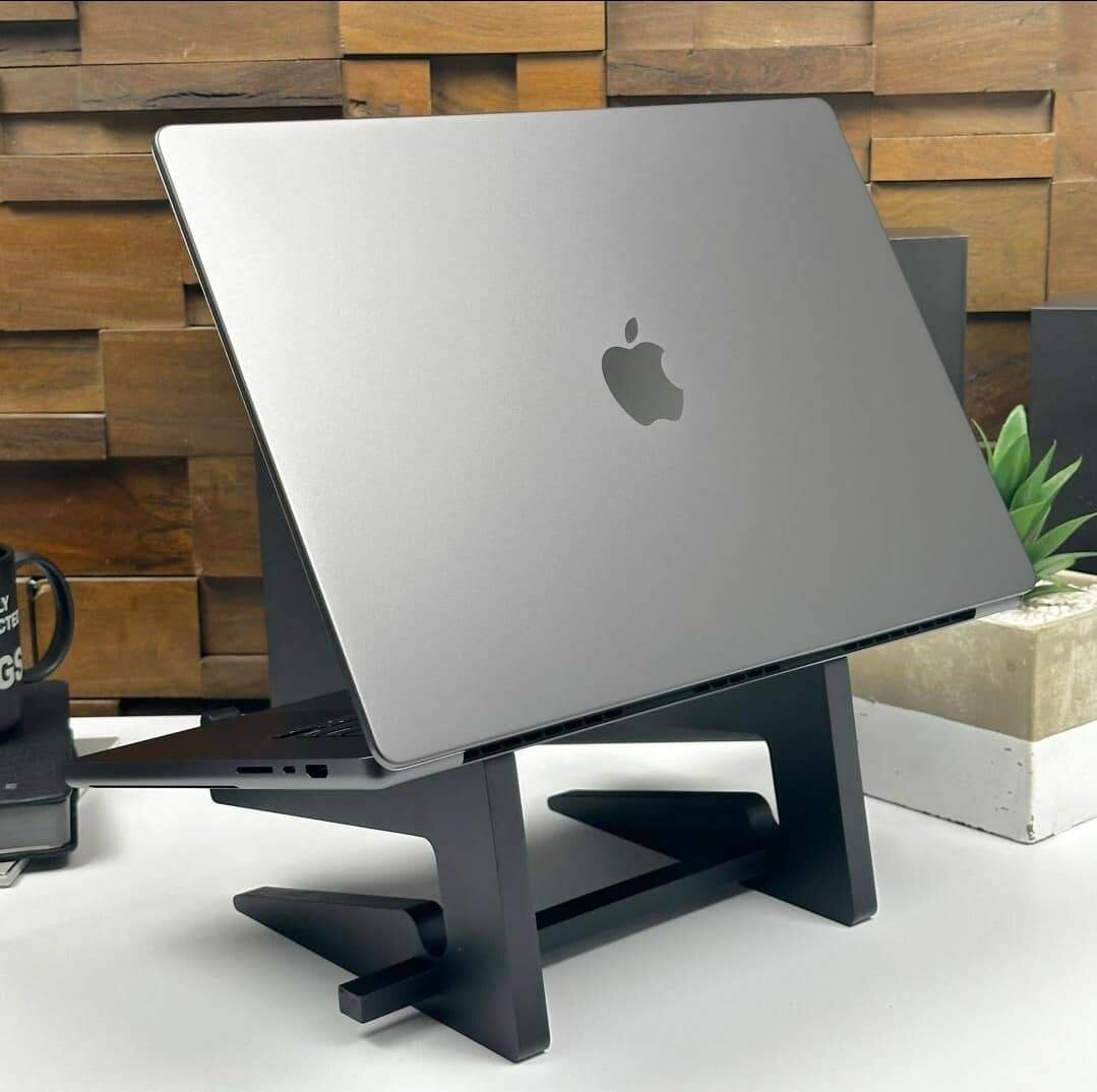 MACBOOK PRO 2024  M4Max 64 ram