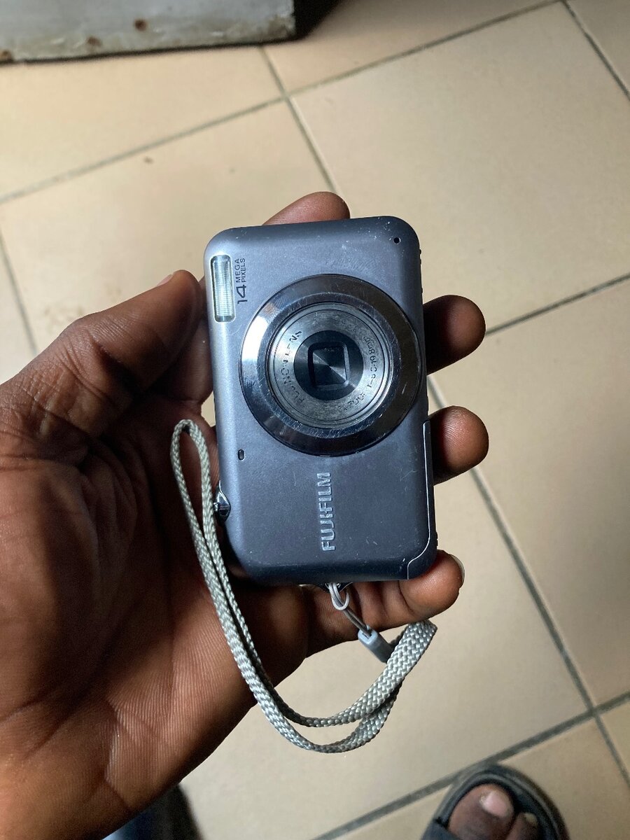 Appareil photo numérique compact