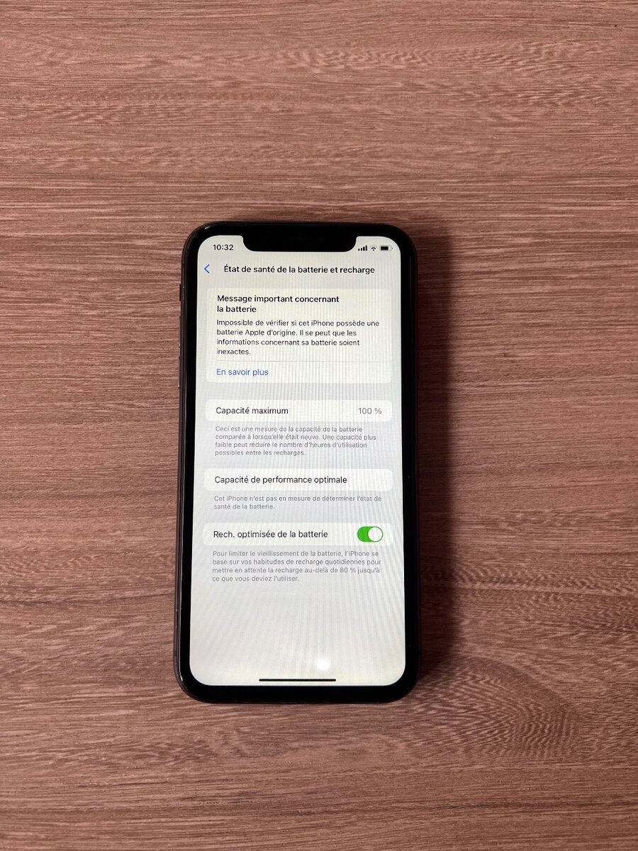 iPhone 11 simple 128Go ( Face ID désactivé )
