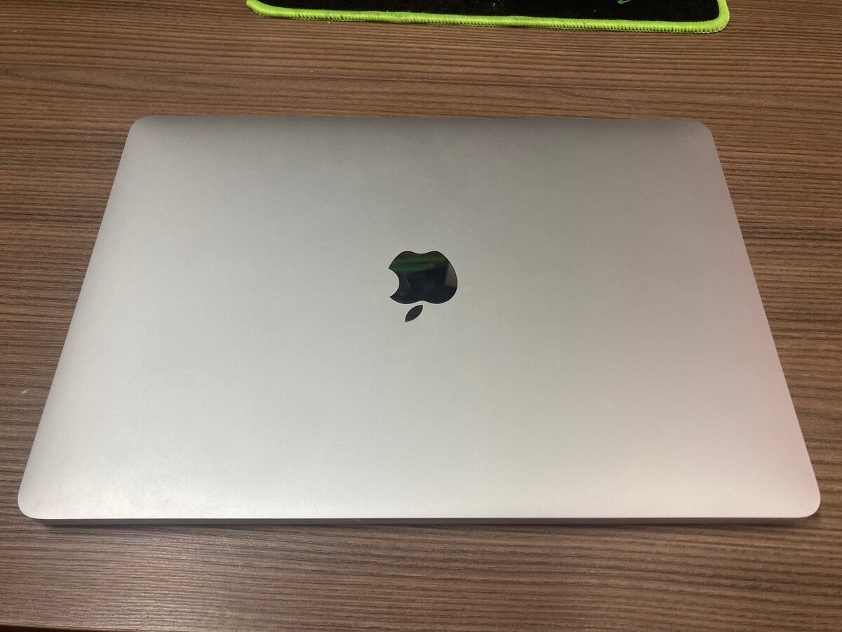 MacBook Pro 2019 10/10 8gb/256
