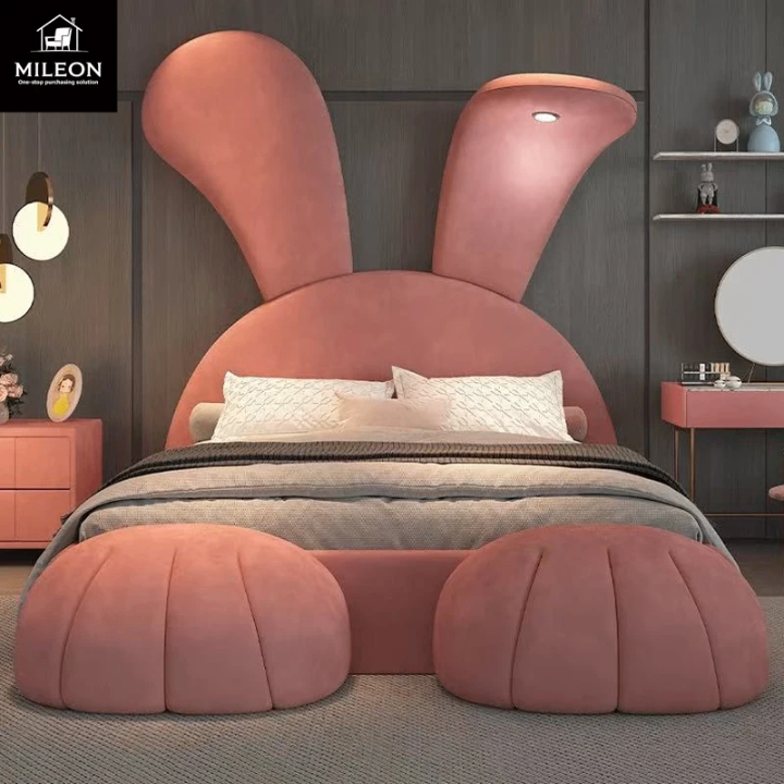 Lit design moderne en cuir beige pour chambre