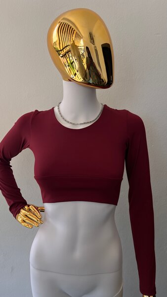 Crop top rouge à manches longues