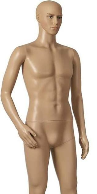 Mannequin réaliste moderne