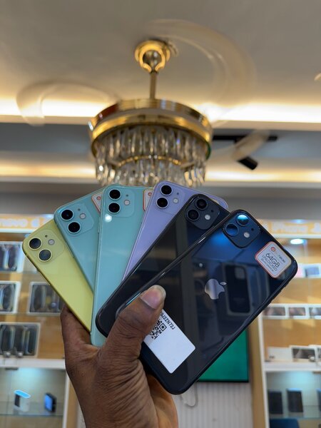 UK used iPhone 11 64g and 128g