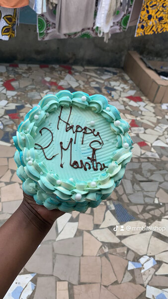 Gâteau personnalisable d'anniversaire