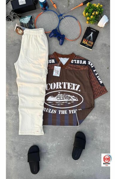 T-shirt sportive Cortez