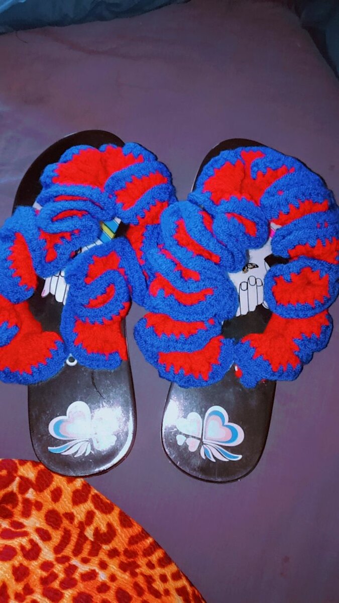 Chaussons en tricot colorés