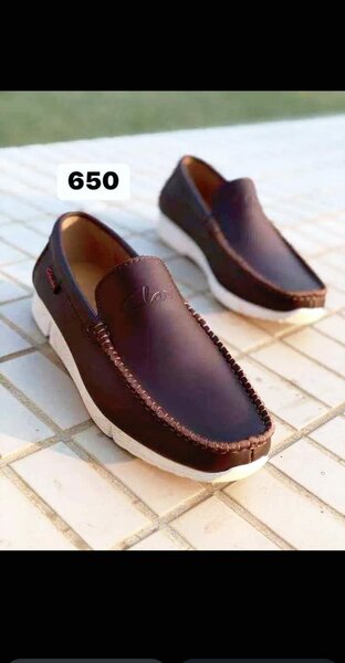 Stylish men's moccasins brown