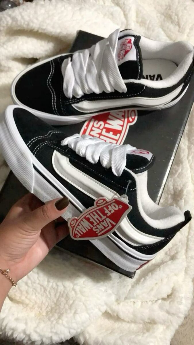 Vans basket