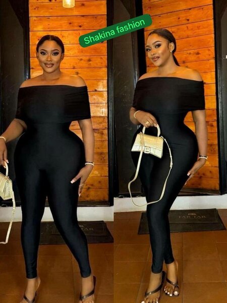 Combinaison noire élégante