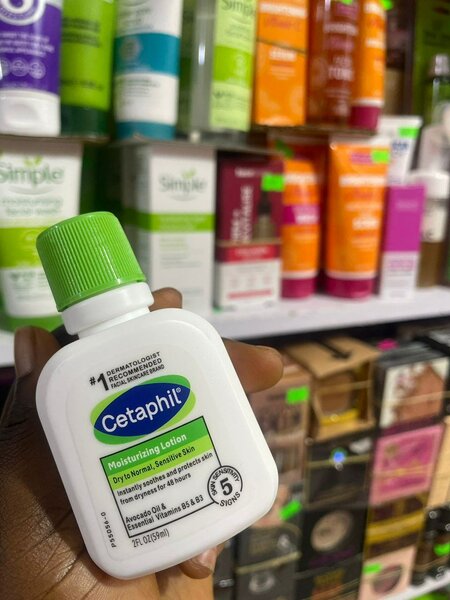 Cetaphil moisturizing lotion
