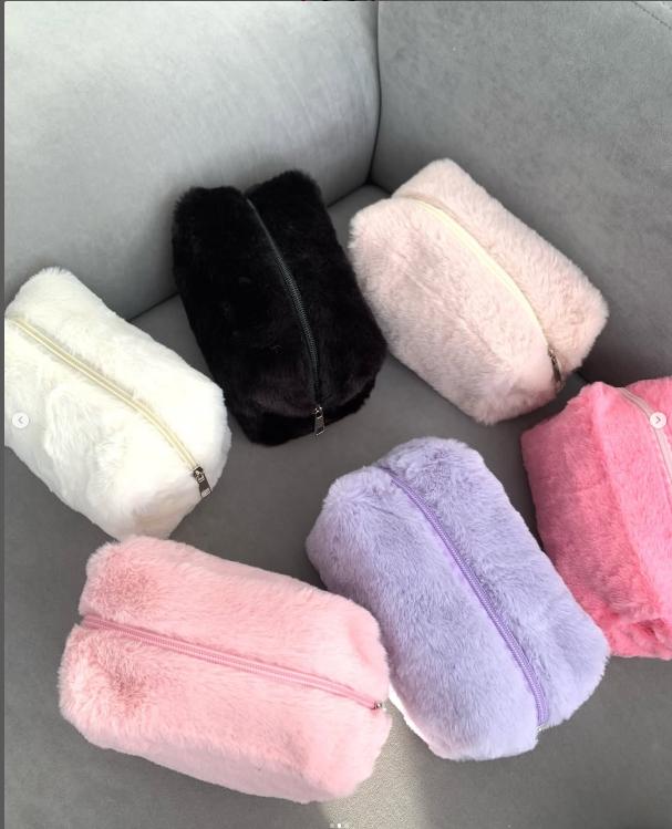 Косметички пушистые