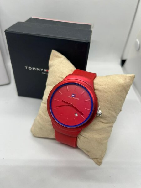 MONTRE TOMMY HILFIGER