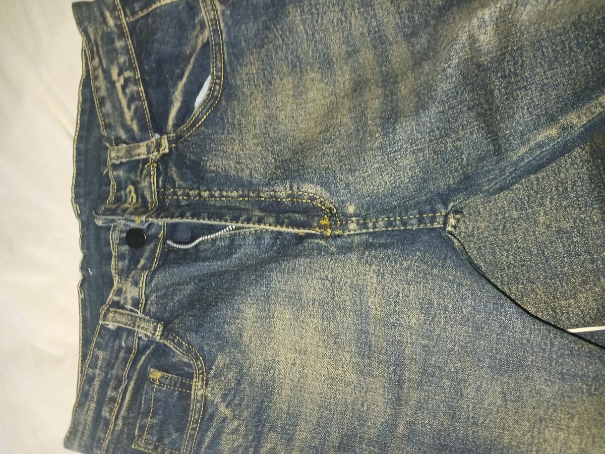 Jean bleu foncé délavé