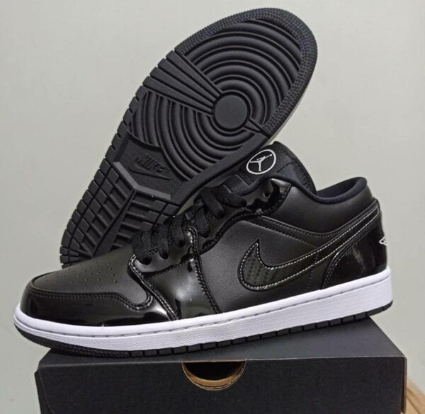 Nike SB sneakers
