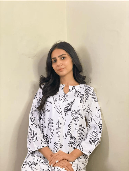 2 pcs women's stiched linen leaf printed Suit