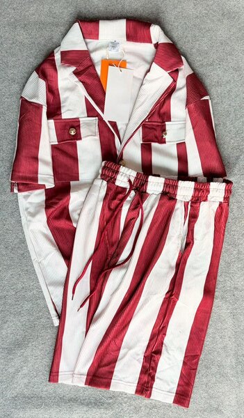 Ensemble pyjama rayé élégant