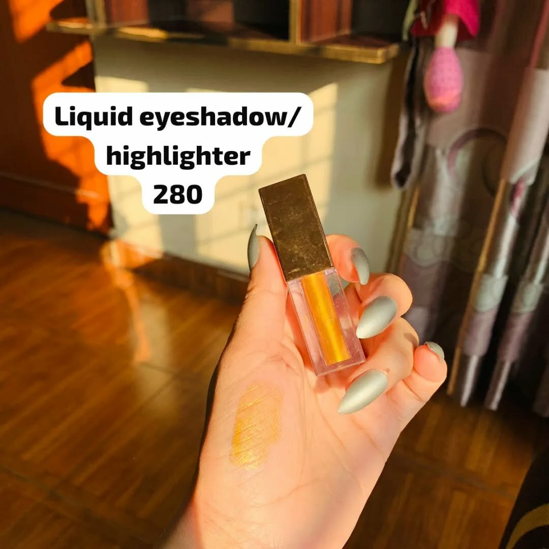 Liquid eyeshadow 