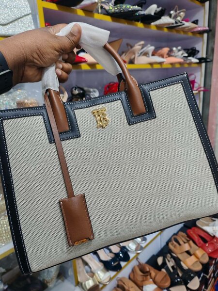 Sac à main en cuir élégant