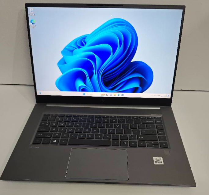 HP ZBOOK studio G7