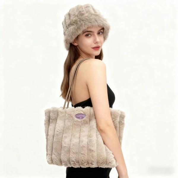 Sac à main en fausse fourrure