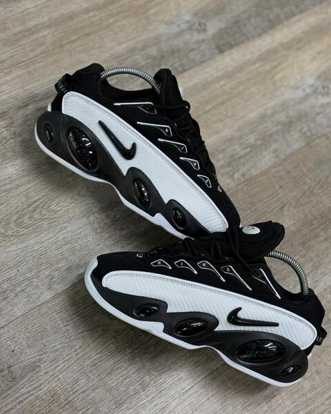 Baskets sport modernes noires