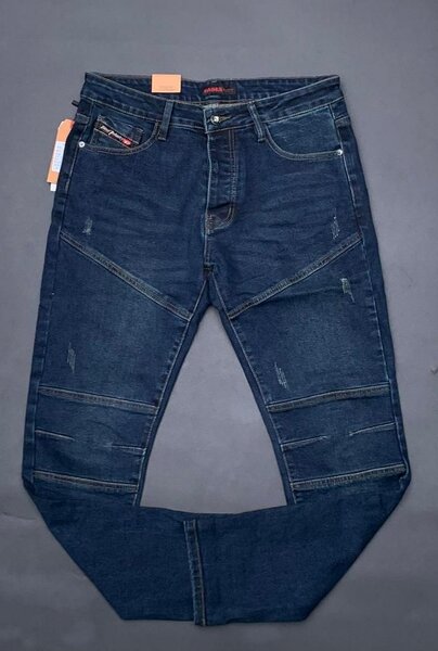 Jean en denim pour hommes